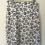 Le lis  Black and White Floral Pencil Skirt Photo 1