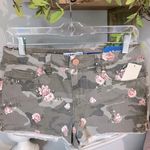 Ymi Camo Shorts Green Cotton Floral Cutoffs Mid Rise Size 9 Photo 0