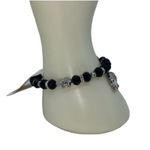 Boutique NWT Black Beaded Silver-Tone Rhinestone Elephant Pendant Stretch Bracelet Photo 2