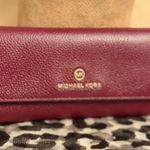Michael Kors deep red wallet Photo 0
