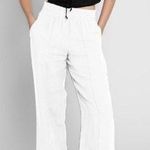 Nicole Miller White Linen Wide Leg Pants Elastic Waist size Medium Photo 0