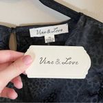 Vine & Love ✨  Women’s Black Silky Top Medium NWT Photo 2