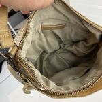 Lucky Brand  Dori Bucket Crossbody Bag Purse Tan Brown Leather Lines Pockets Photo 12