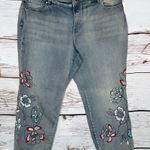 Style & Co Woman NWT 20W Blue Denim Floral Embroidered Mid Rise Boyfriend Jeans Photo 0