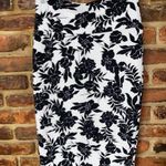 LuLaRoe  Black White Floral Knee Length Midi Pencil Skirt Women's Size XS Photo 0