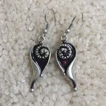 🔥🔥🔥 HOT NEW dangling seashell earrings, OS Photo 0