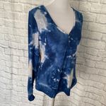 International concepts INC women XL v-cut Longsleeve tie dye ribbed blouse blue & white Photo 3