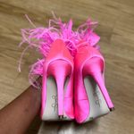 Jessica Simpson feather shoes Photo 5