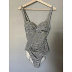 NIPTUCK SWIM Joanne One Photo 1