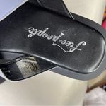 Free People  Waverly Thong Sandal in Lavender Sz Eu 38 Sz US 7.5 Photo 4