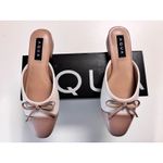 AQUA  Women's Nat Bone Two Tone Cap Toe Bow Mule Flats Size 6.5 Photo 2