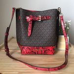 Michael Kors Purse Photo 0