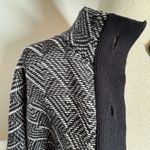 Liz Claiborne Black and White Patterned Poncho Cardigan Wrap Photo 4