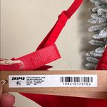 SKIMS  fits everybody lace unlined Demi bra 
NWT 32B Photo 4