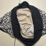 Lululemon hotty hot shorts 6 Photo 1