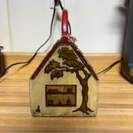 Vintage 60s wooden box purse general store cottage scene Red and Beige Photo 3