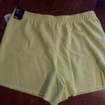 DSG Fleece Shorts Women's Plus 1X Lime Boyfriend 5" Midrise Pockets New Yellow Photo 3