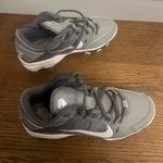 Nike  Hyperdiamond Keystone
Women's Size 6 Softball Cleats Grey & White EUC Photo 2
