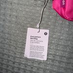 Lululemon NWT  Sonic pink Everywhere Belt Bag Photo 2