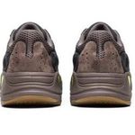 Yeezy Boost 700 Mauve Photo 3