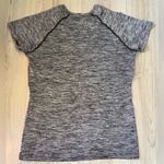 Under Armour  Gray heat gear semi Fitted Short Sleeve T-Shirt top Photo 1