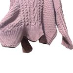 POL Rose Cable Knit Chunky Shark Bite Hem Boxy Sweater Size Medium Photo 9