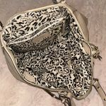 Jessica Simpson  handbag Photo 7