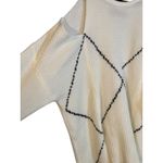 SheIn White Diamond Print Cold Shoulder Asymmetrical Hem Knit Sweater Women Sz M Photo 4