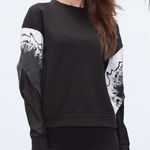 Alo Yoga  Verse long sleeve yoga sweatshirt top size medium black white Photo 0