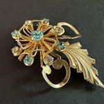 Vintage Brass Gold Tone Blue Rhinestone Flower Floral Brooch Pin Pendant Photo 0