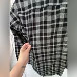Duluth Free Swingin' Flannel Shirt plaid size S black white and gray Photo 8