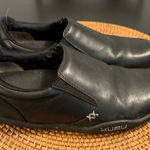 Kuru Black Slip Photo 0