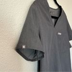 FIGS  Catarina One-Pocket Scrub Top Sz large Photo 5