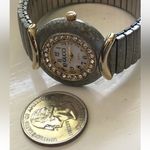 Gucci Vintage Antique Womenโs Silver Gold Watch with Crystal Accents New Battery Photo 4
