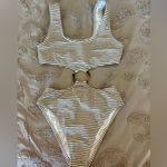 Montce Neutral Stripe Ky One Photo 3