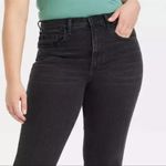 Universal Threads Women's High-Rise Flare Jeans - Universal Thread Black Wash Size 16R Photo 9