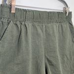Ellen Tracy Company by Olive Green Linen Shorts Size Large Linen Pull-on Shorts Photo 2