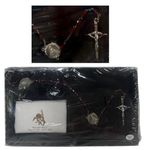 Pope St. John Paul II Commemorative Rosary Red Beads with Medallions Zipper Case Photo 1