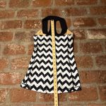 Lululemon Scoop Neck Tank in the "Arrow Chevron Polar Cream Black" pattern sz 6 Photo 11