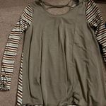 Simply Noelle  medium blouse Photo 6