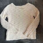 BB Dakota Sweater Photo 1