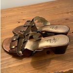 Life Stride  Bronze Block heel sandals size 9.5 Photo 2