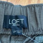 Loft  High Rise straight women Olive green cuffed pants trousers  Sz LP. Photo 8