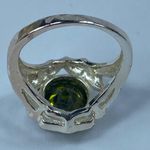 Ring Women Size Approximately 6.25 Fashion Ring Silver Tone Green Shade Center Photo 5