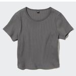 Uniqlo Ribbed Crew Neck Short Sleeve Cropped T-shirt in Gray *Discoloration* Photo 0