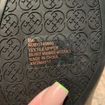 Daisy Fuentes Green Flats Photo 3