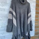 Barefoot Dreams One Size Cozy Chic Beach Fringe Lounge Poncho In gray/tan XL Photo 1