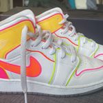 Nike Air Jordan 1 Mid Photo 0