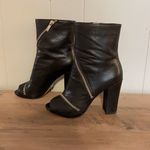 Pour La Victoire  Zippered Peep Toe Booties Size 6.5 Photo 2