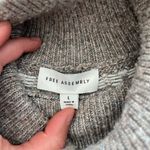 Gray Free Assembly winter sweater Size L Photo 11